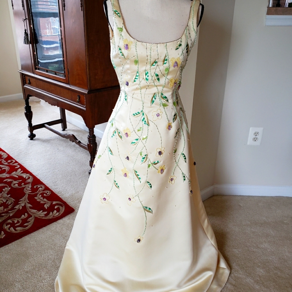 Exquisite pale yellow beaded formal gown